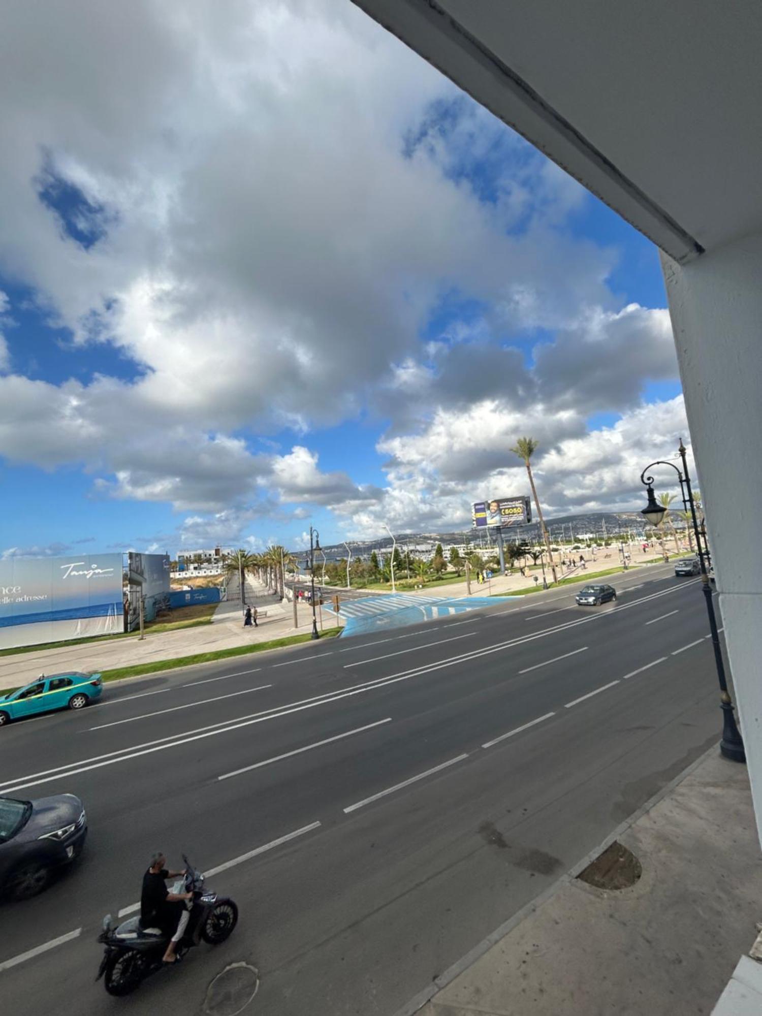 Splendide Studio Haut Standing En Face De La Marina Et A 200 M Du Port De Tanger - 1 Chambre Double Eksteriør billede